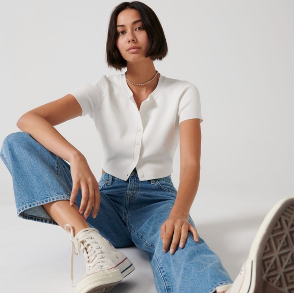 Sunday Best Effie Cardigan - Picture 1 of 5